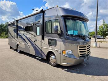 2013 Thor Ace 30.1 Motorcoach