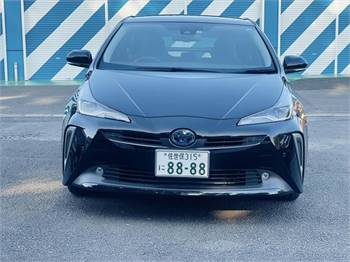 2019 Toyota Prius A Touring Selection Hybrid