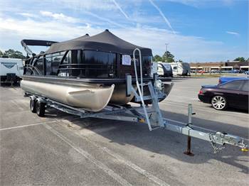 2021 Sylvan Mirage 53 Pontoon boat