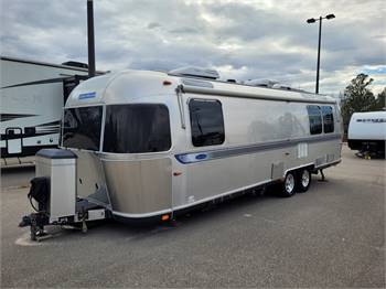 2008 Airstream Classic Limited Travel Trailer