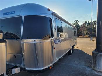 2008 Airstream Classic Limited