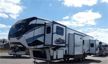Price Dropped!! 2022 Heartland Milestone 370FLMB!! 