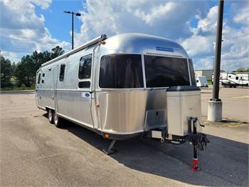 2008 Airstream Classic Limited Travel Trailer RV