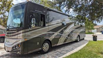 2015 Fleetwood Expedition Class A Diesel Pusher