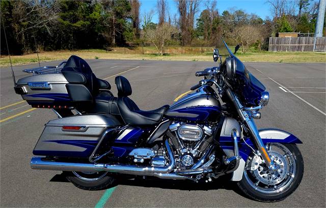 2017 Harley-Davidson CVO Limited