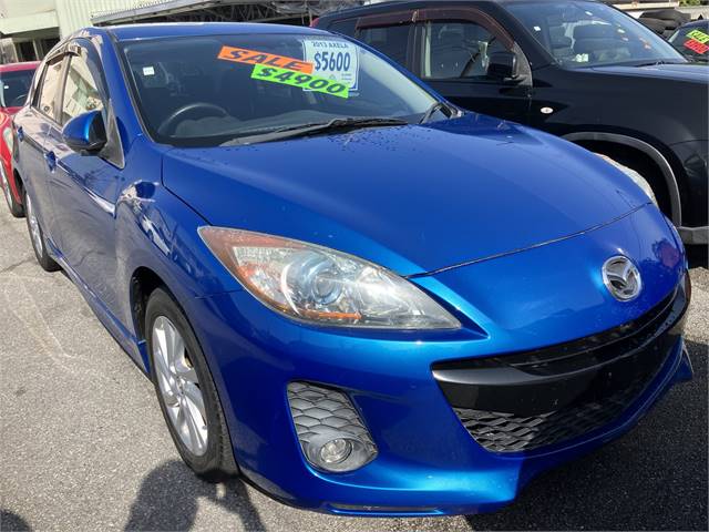 2013 Mazda Axela