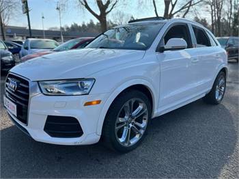 2017 Audi Q3 2.0T quattro Premium Plus