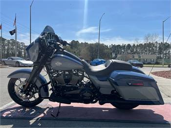 2023 Harley-Davidson Street Glide Special