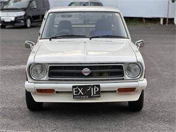 1990 Nissan Sunny Truck Long body Deluxe 