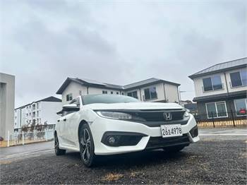 2017 Honda Civic Touring