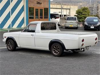 1990 Nissan Sunny Truck Long body Deluxe 