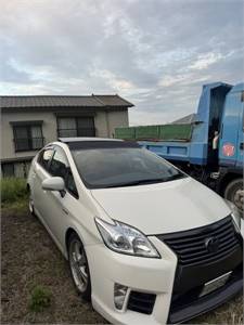 Toyota Prius Modified (Sunroof)